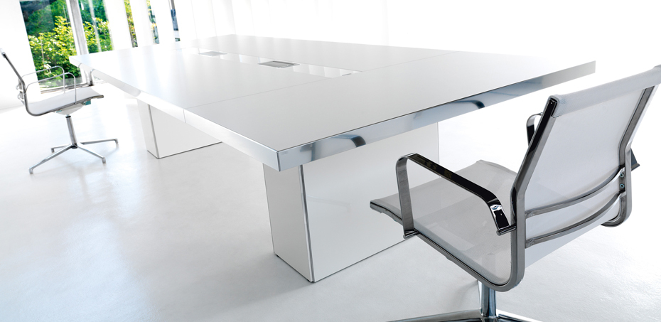 Statement Designer Office Desk 1892 by Wenyi