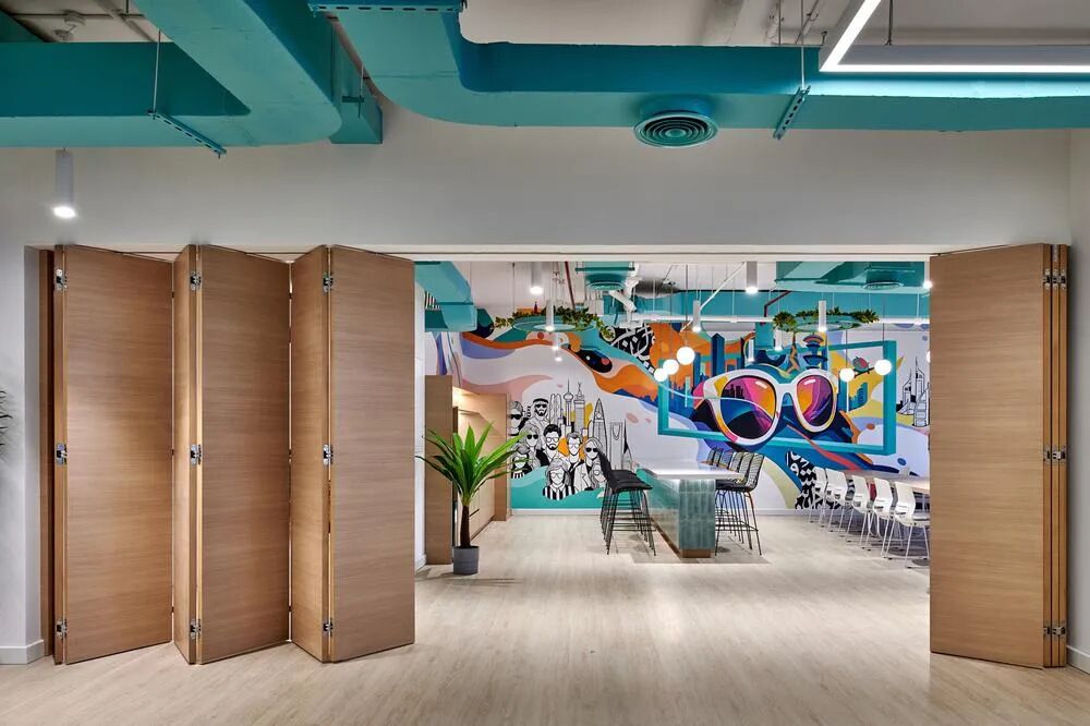 Retail brand HQ office environment design with biophilic accents