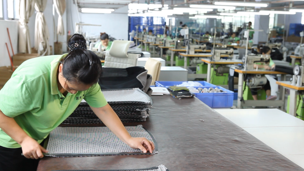 Why Is OEM Office Furniture from China Surprisingly Cheaper Than ODM? why is oem office furniture from china surprisingly cheaper than odm? img